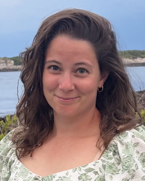 Beth Costa